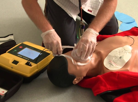 AED AED
