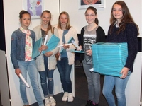 Lore Brechau, Jolien Janssens, Amelie Rombouts en Marie Otten waren genomineerd, samen met Elisa (rechts), die de eerste prijs wegkaapte.